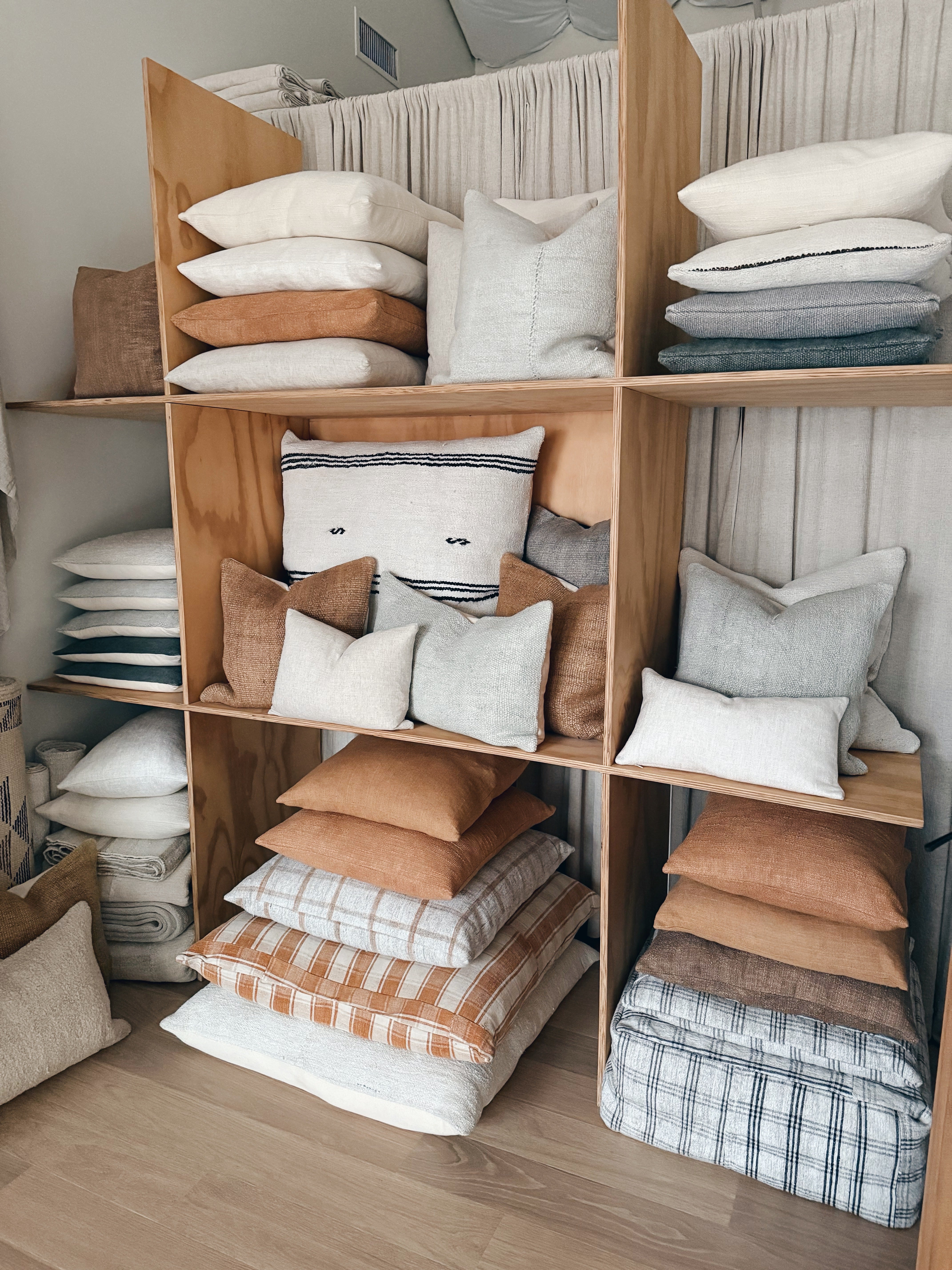 Home Linen Pillow - Thumbnail 2