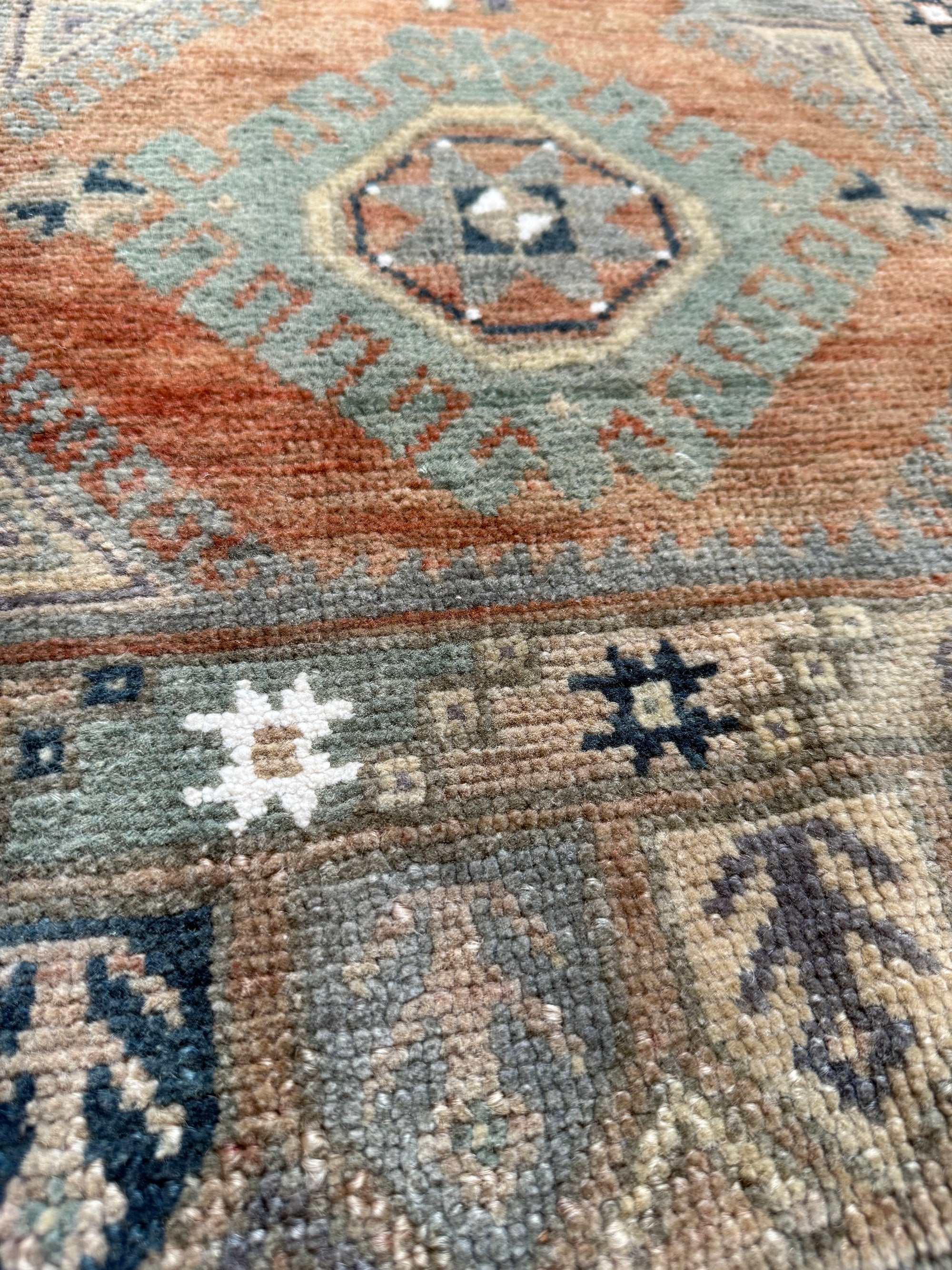 No. 539 Vintage Scatter Rug 34” x 17”
