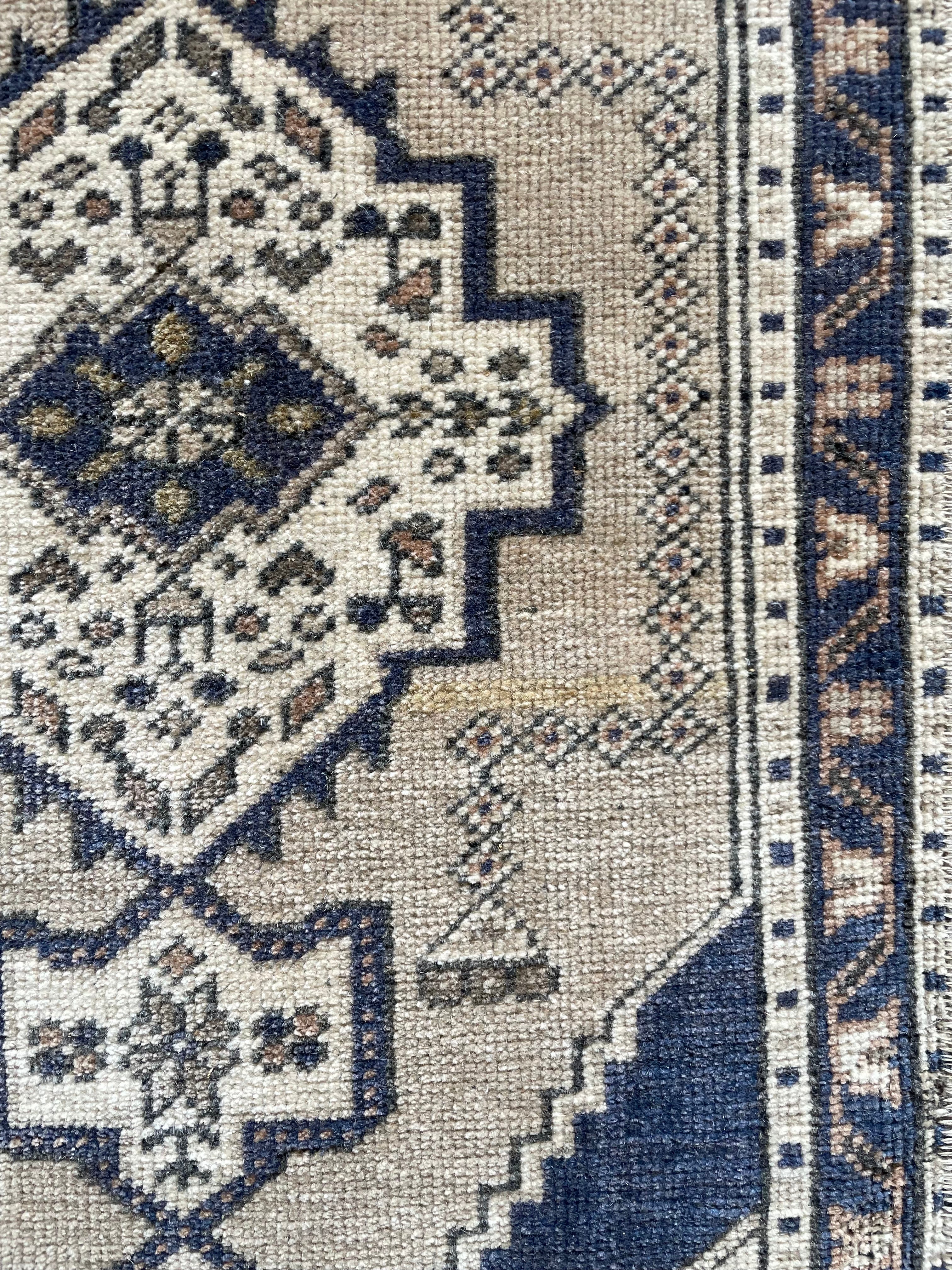 No. 514 Vintage Scatter Rug