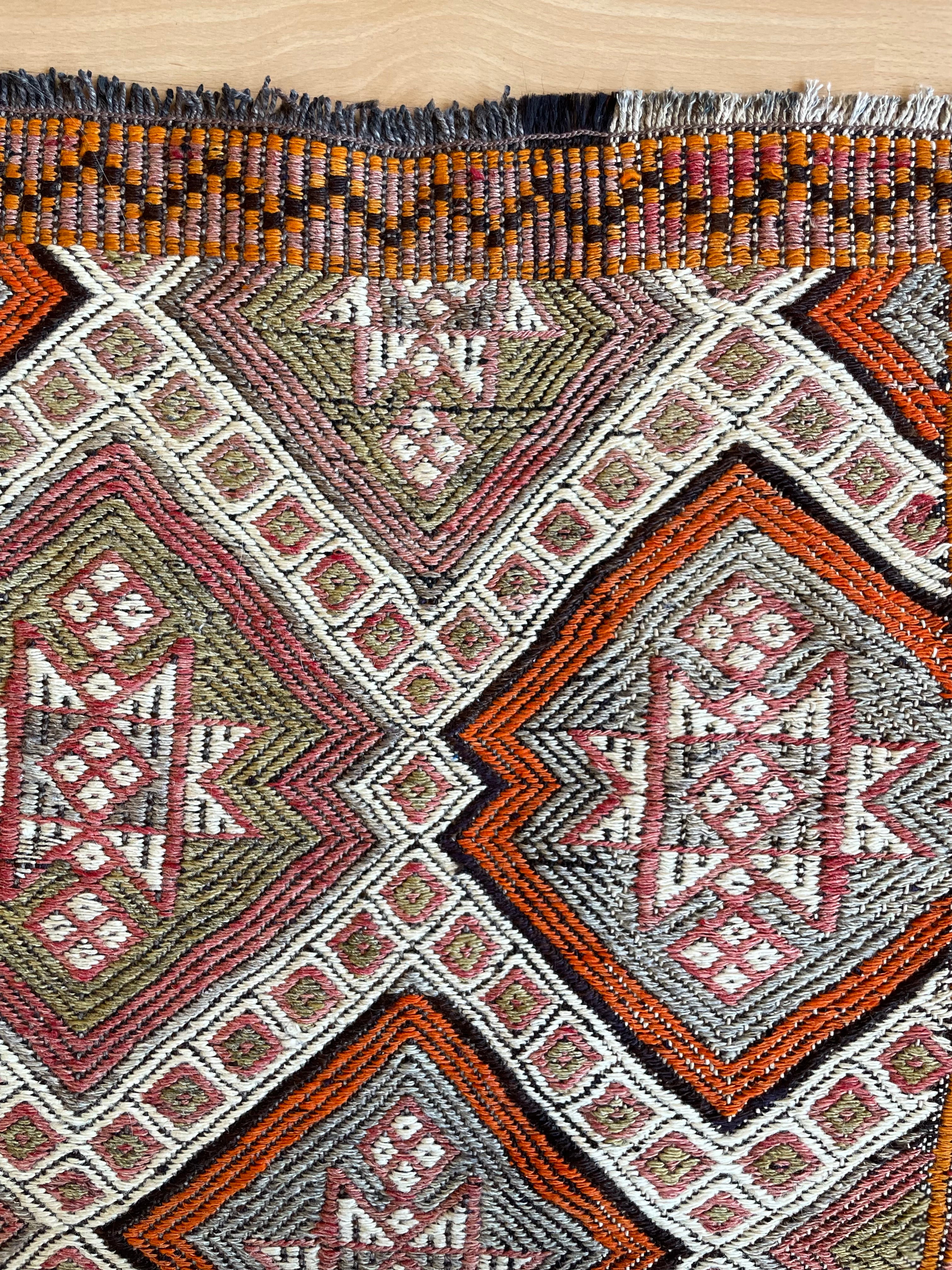 No. 901 Vintage Ciçim Kilim 24&quot; x 44.5&quot;